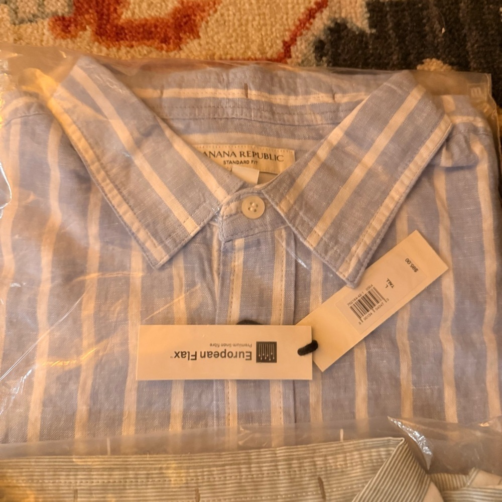 Banana Republic Men's Striped Button Down Shirts - Blue, Green, Gray - Picture 4 of 4